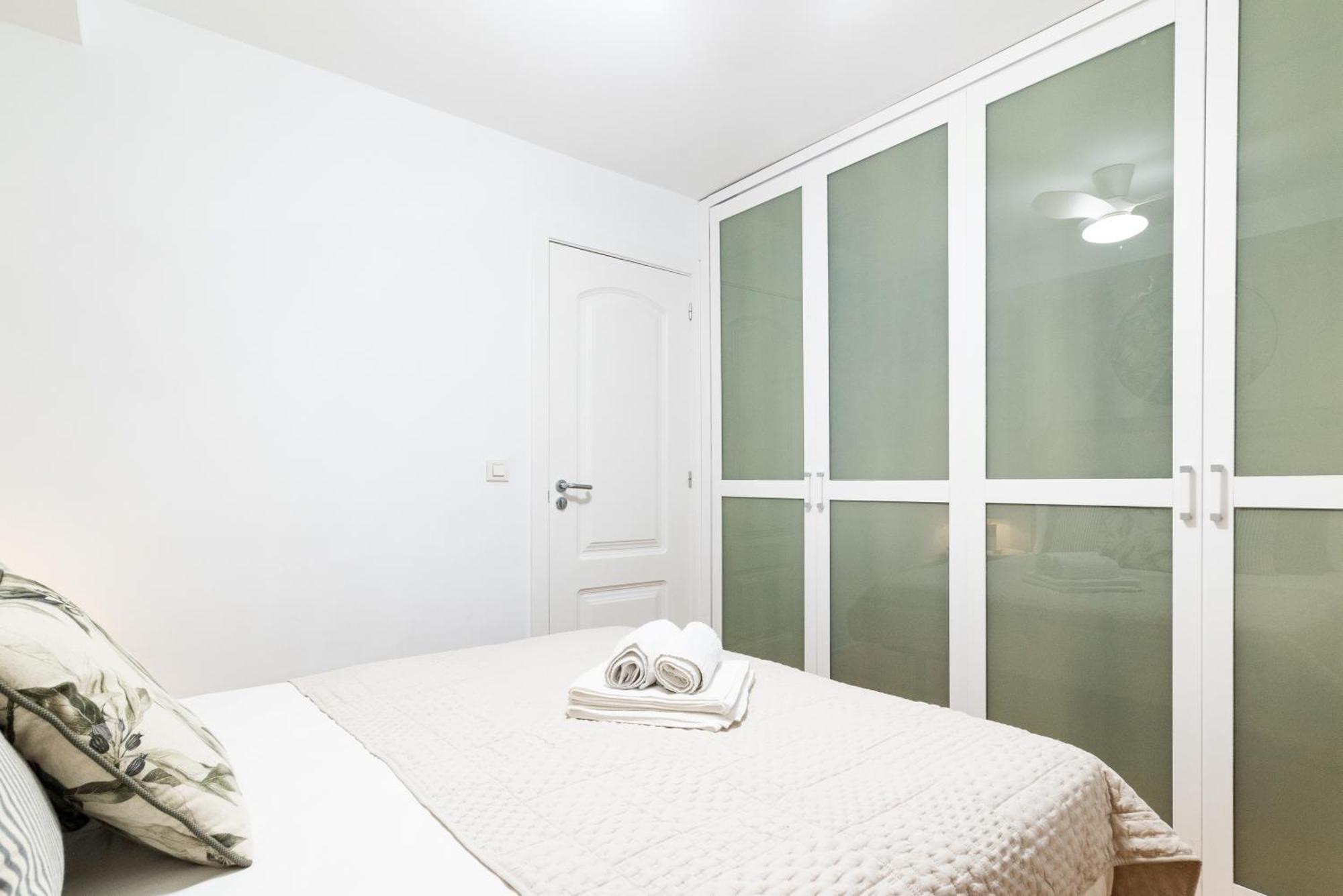 Moderno Apartamento En Granada Centro Bagian luar foto