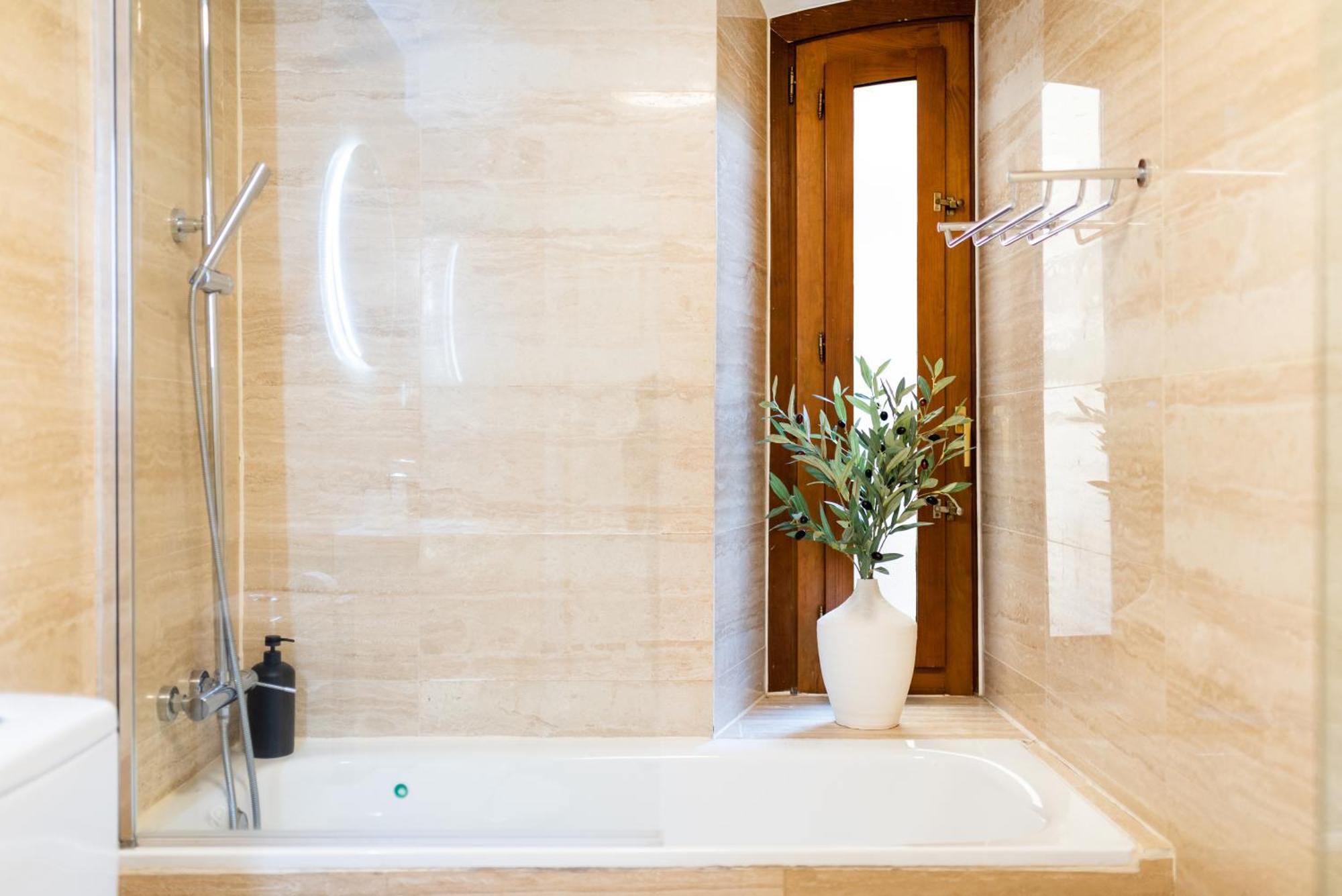 Moderno Apartamento En Granada Centro Bagian luar foto